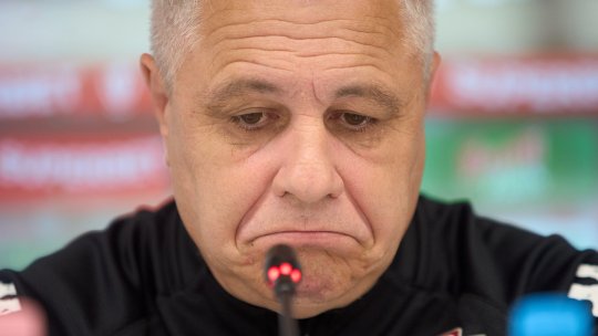 L-a distrus pe Marius Șumudică: ”Când apari așa la 50 de ani, nu ai cum să fii tratat normal! A pierdut jucători prin Dubai, îi uita pe acolo, a fost haos total”