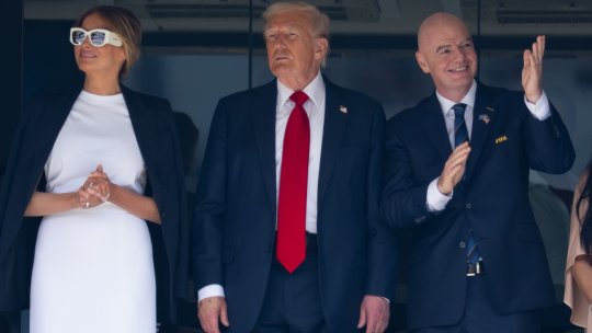 Imagini hilare cu Donald Trump la finala Mondialului Cluburilor. Cum a fost surprins președintele SUA la premierea lui Chelsea