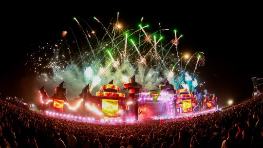 A văzut ce s-a întâmplat la ”Beach, Please!” și a izbucnit: ”Cea mai mare mizerie postdecembristă! Să meargă la mormântul bunicilor mei să le ceară iertare”