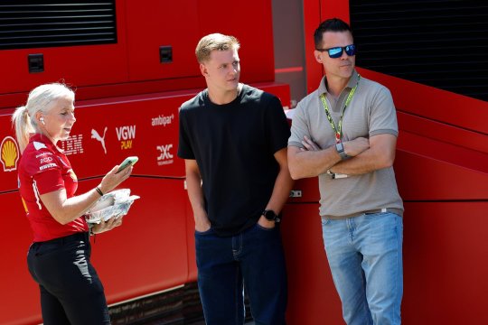 Mick Schumacher revine! Pentru ce echipă ar putea pilota în 2026