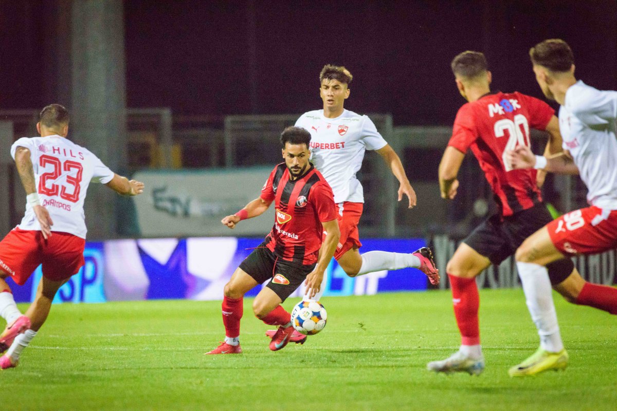 Dinamo și Csikszereda au remizat cu scorul de 2-2