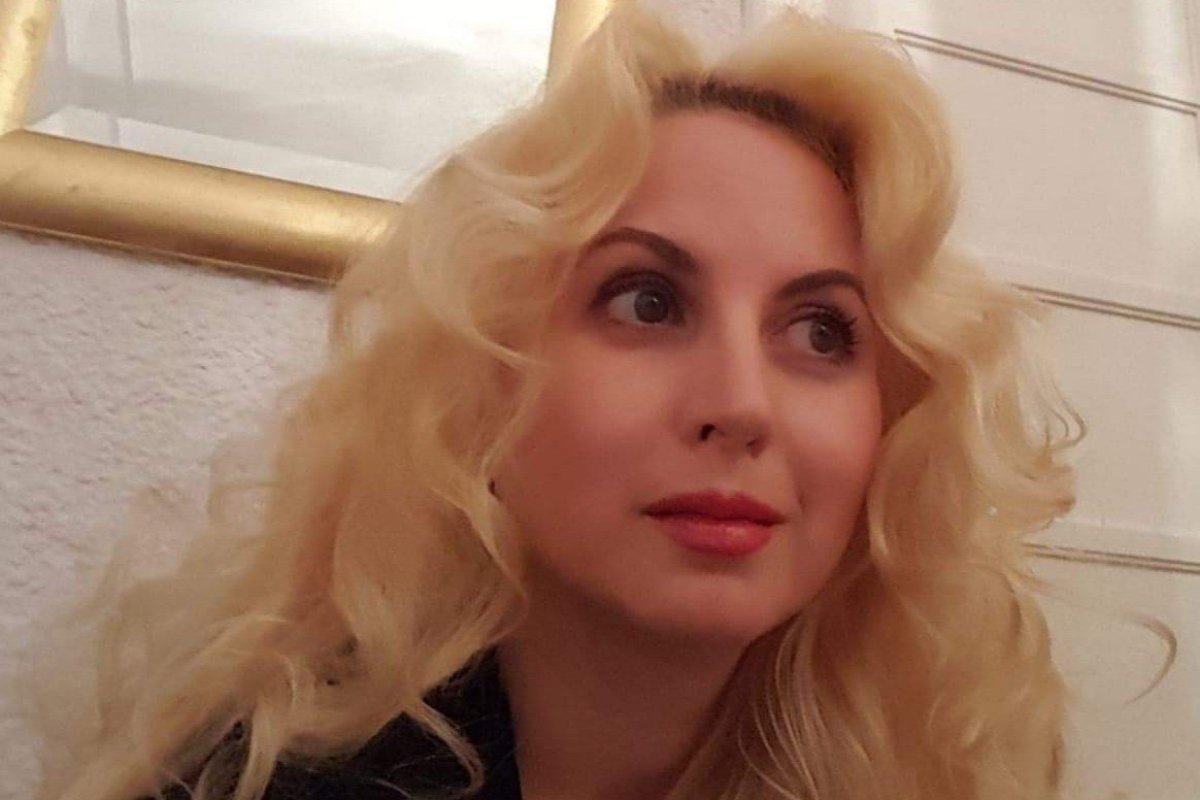 Mirela Nunweiller vrea interzicerea produselor care folosesc sloganul ”câinii roșii”