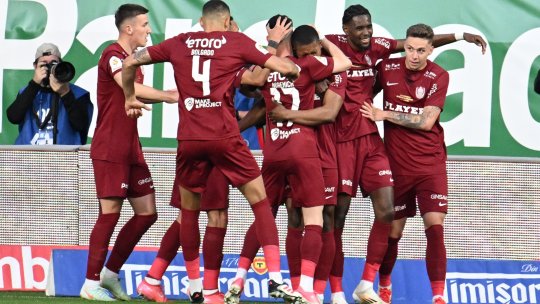 Ghinion uriaș pentru CFR Cluj în returul cu Paksi! Dan Petrescu, forțat să facă două schimbări în primele 18 minute