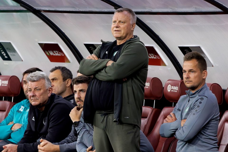”Este un pic de diferență”. Dan Petrescu contrazis de antrenorul lui Paksi. Gyorgy Bognar nu crede în CFR Cluj: ”Echipa din Elveția are mai mari șanse”