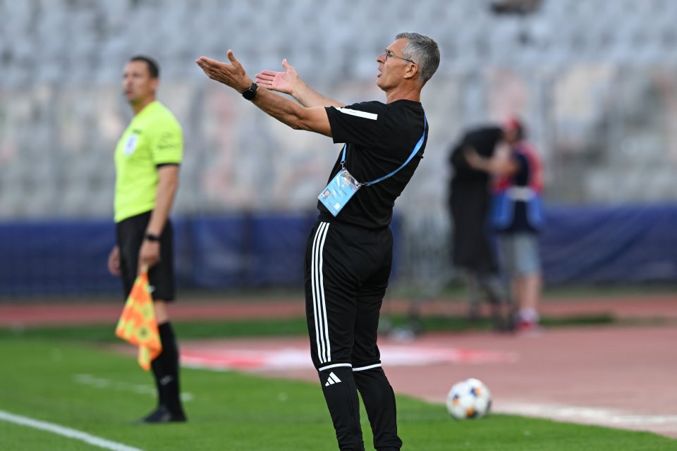 Ioan Ovidiu Sabău a fost nemulțumit de rezultatul cu UTA Arad
