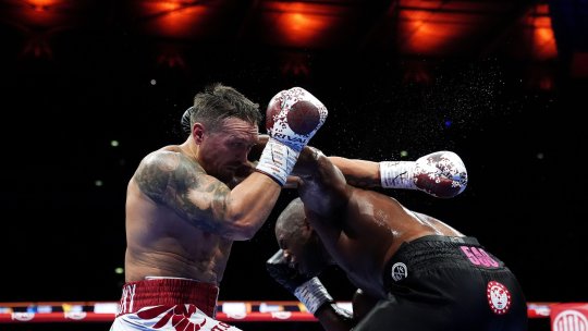 L-a făcut KO după doar 5 runde. Meciul anului, dintre Usyk și Dubois, a umplut Wembley-ul