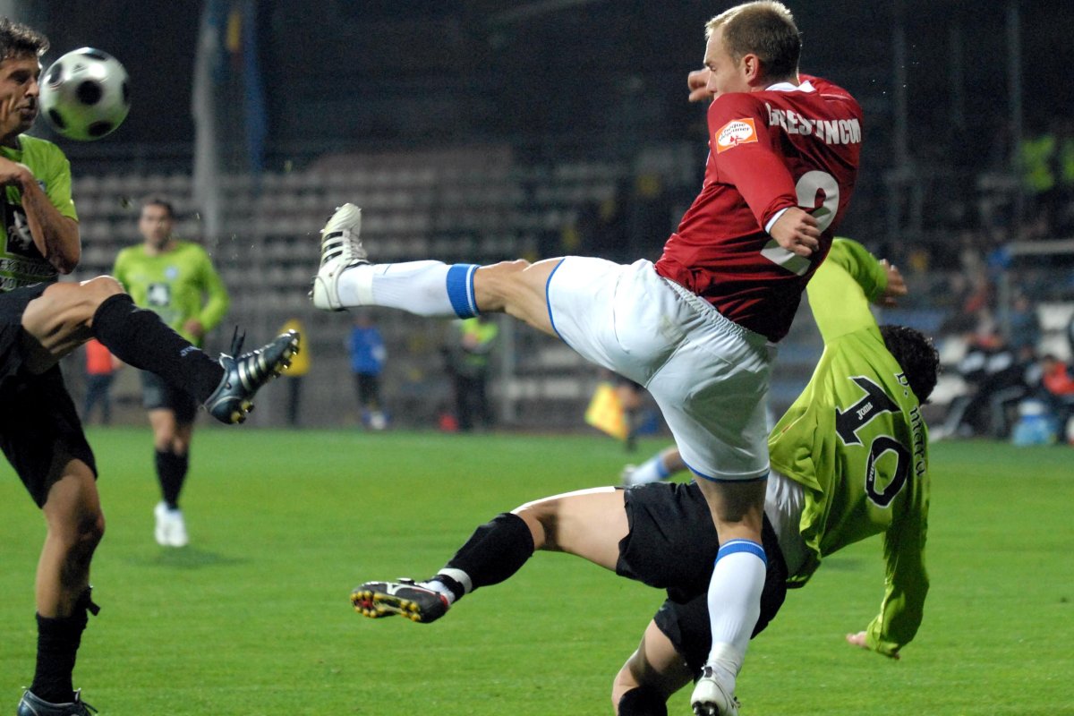 Unirea Urziceni și Oțelul s-au duelat la nivelul SuperLigii între 2006 și 2011