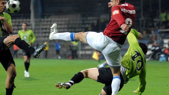 Decebal Rădulescu, despre ”două exemple din fotbalul românesc de hoție și japcă”