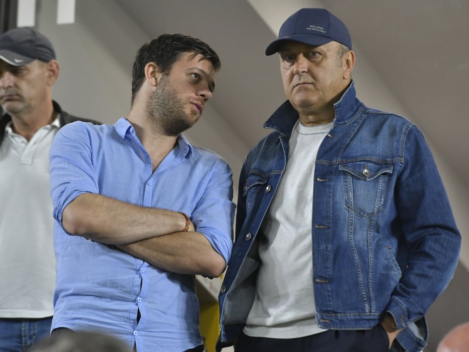 Mesaj al fanilor Rapidului pentru Șucu și Angelescu