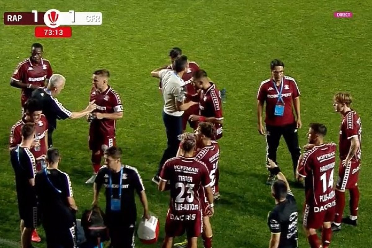 Christensen și Dobre s-au contrat la pauza de hidratare