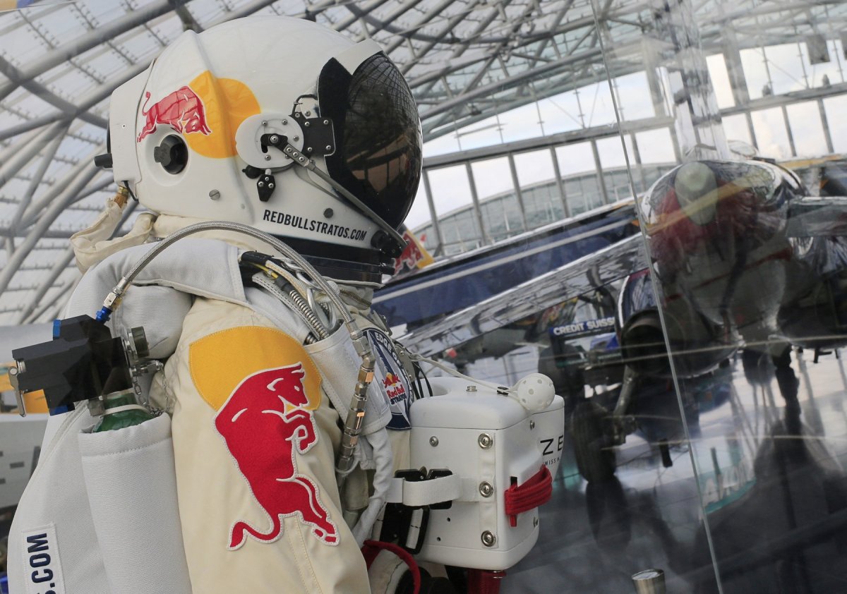 Felix Baumgartner a fost susținut în încercările sale temerare de celebrul concern din țara sa natală