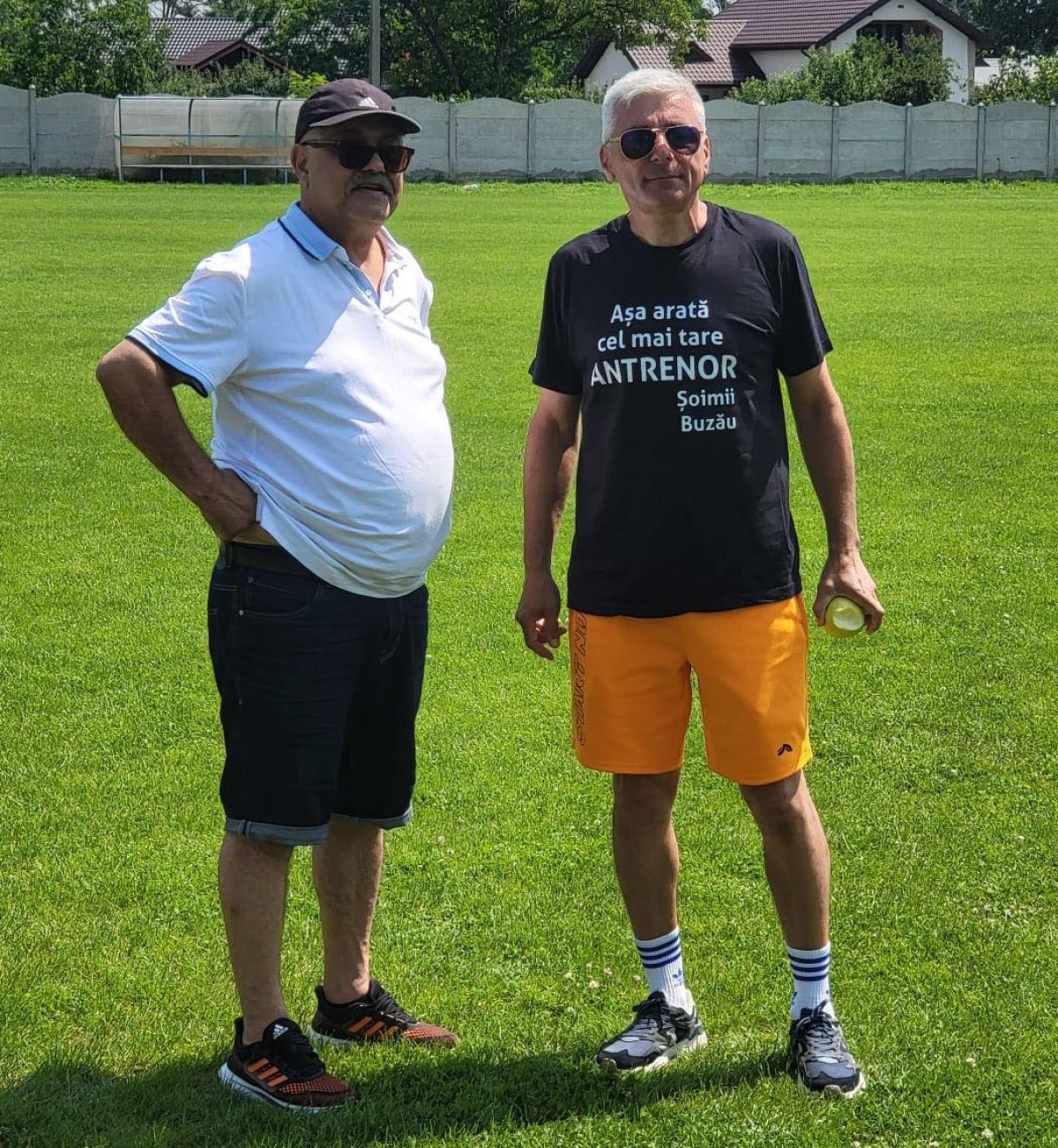 Tulpan (stânga) a împlinit 68 de ani pe 10 iunie
