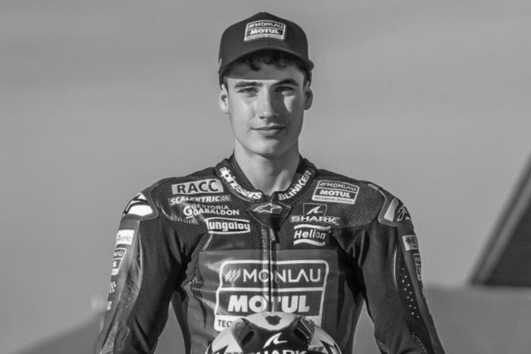 Încă o tragedie în motociclism! Pilotul Pau Alsina a murit într-un accident pe circuitul Aragon