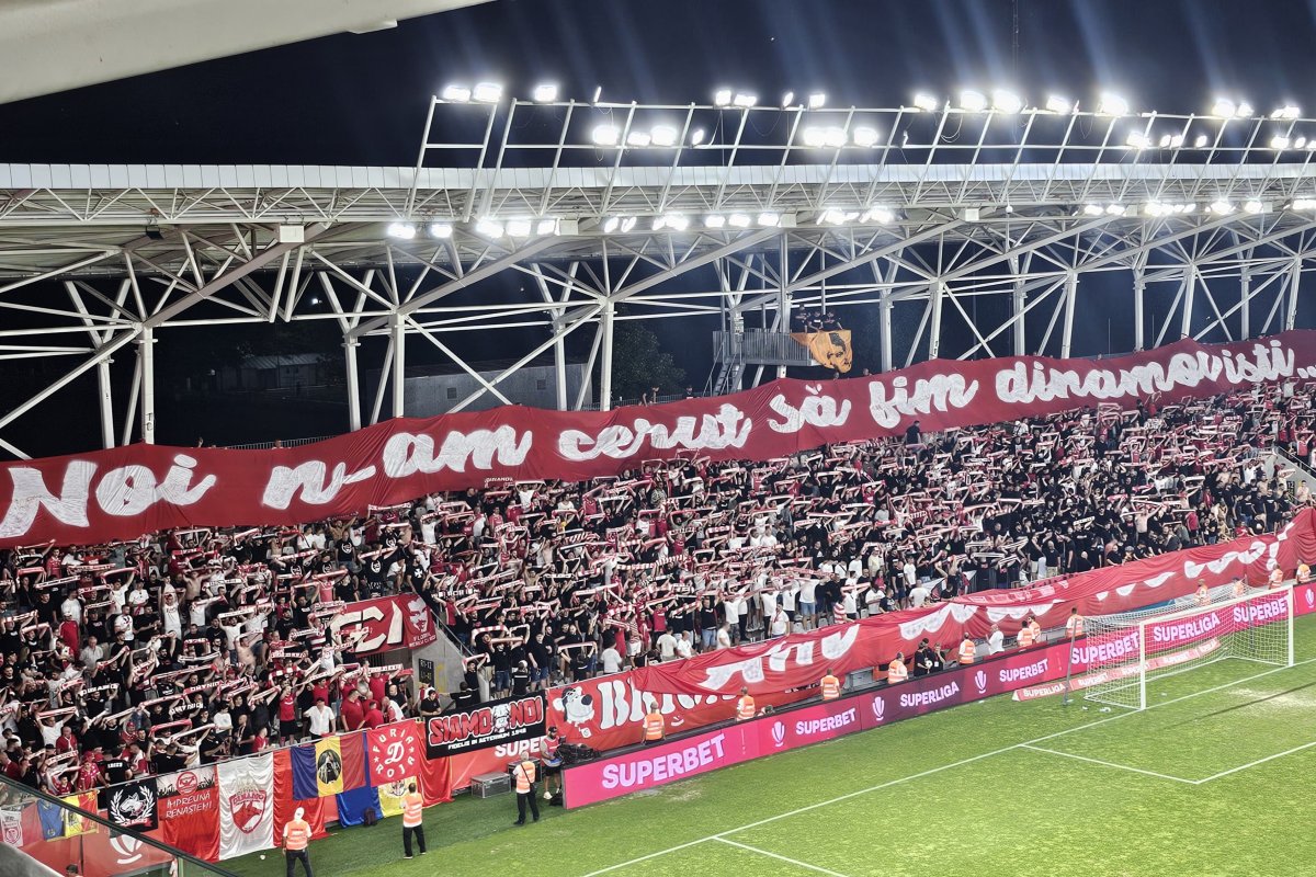 Fanii lui Dinamo nu au uitat scandalul de la Miercurea Ciuc! Derapaje grosolane în tribunele Stadionului Arcul de Triumf