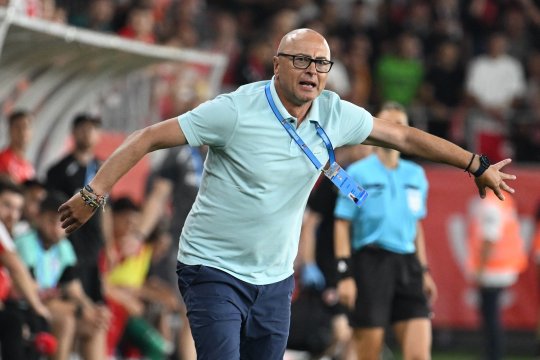 Leo Grozavu, nervos după partida cu Dinamo: ”Asta e educația din România, no comment!”