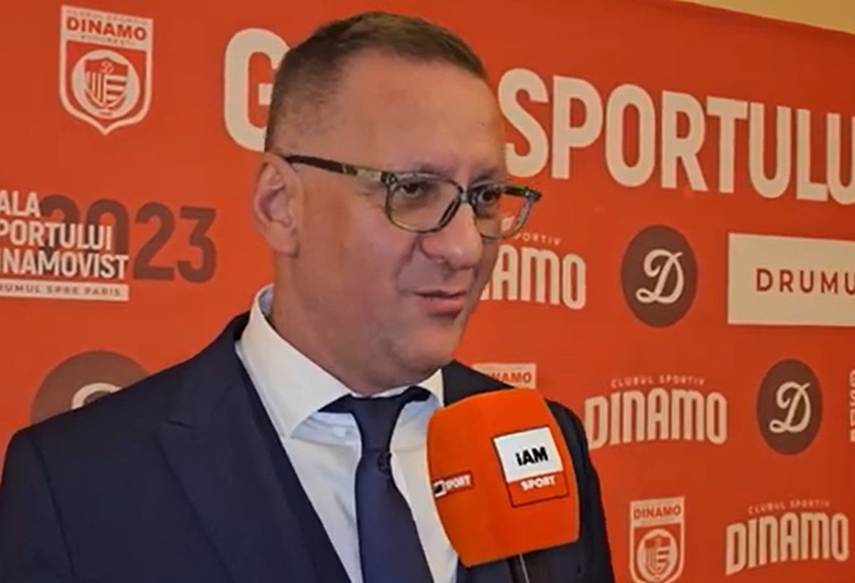 Răzvan Zăvăleanu a fost administrator judiciar la CFR Cluj. Ulterior, el a ocupat această funcție și la Dinamo