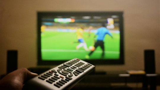 Când sportul se întâlnește cu lumea digitală: sloturi și jocuri inspirate din competiții celebre (P)