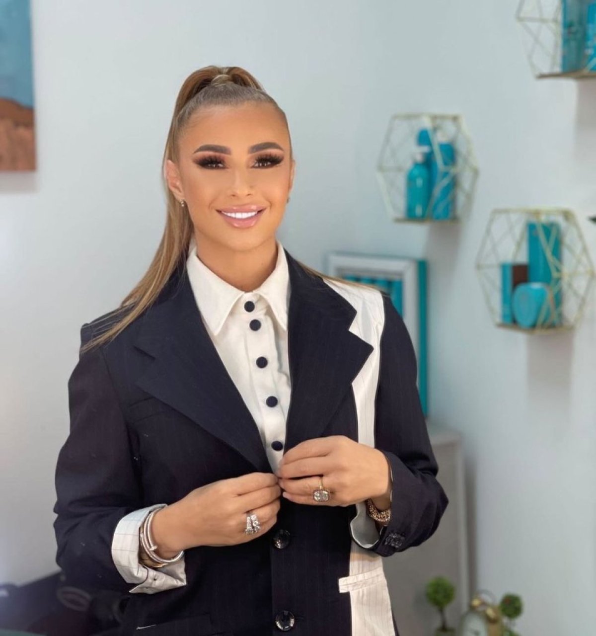 Laurențiu ”Bebeto” Reghecampf Junior a fost însoție de mama lui când a semnat cu Crevedia