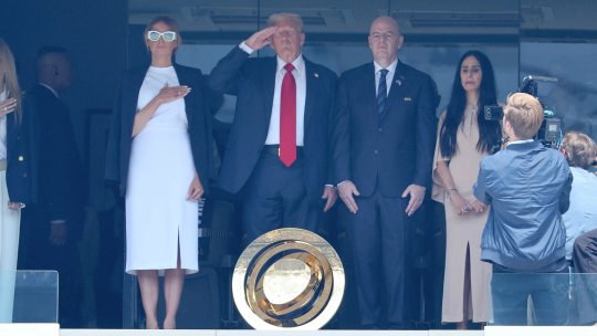 Starul lui Chelsea se amuză pe seama fostului coleg: ”Donald Trump i-a băgat medalia în buzunar! E la Casa Albă acum”