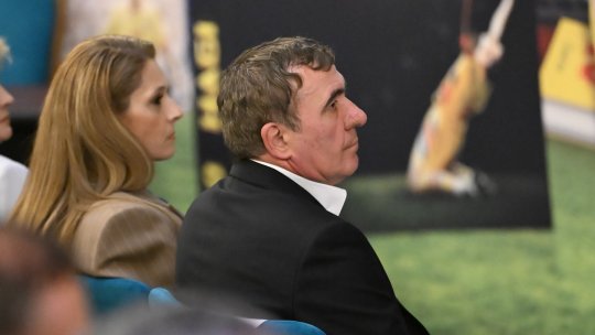 Gică Hagi, însoțit de tatăl Marilenei la FCSB - Farul. Imagini rare cu socrul ”Regelui”