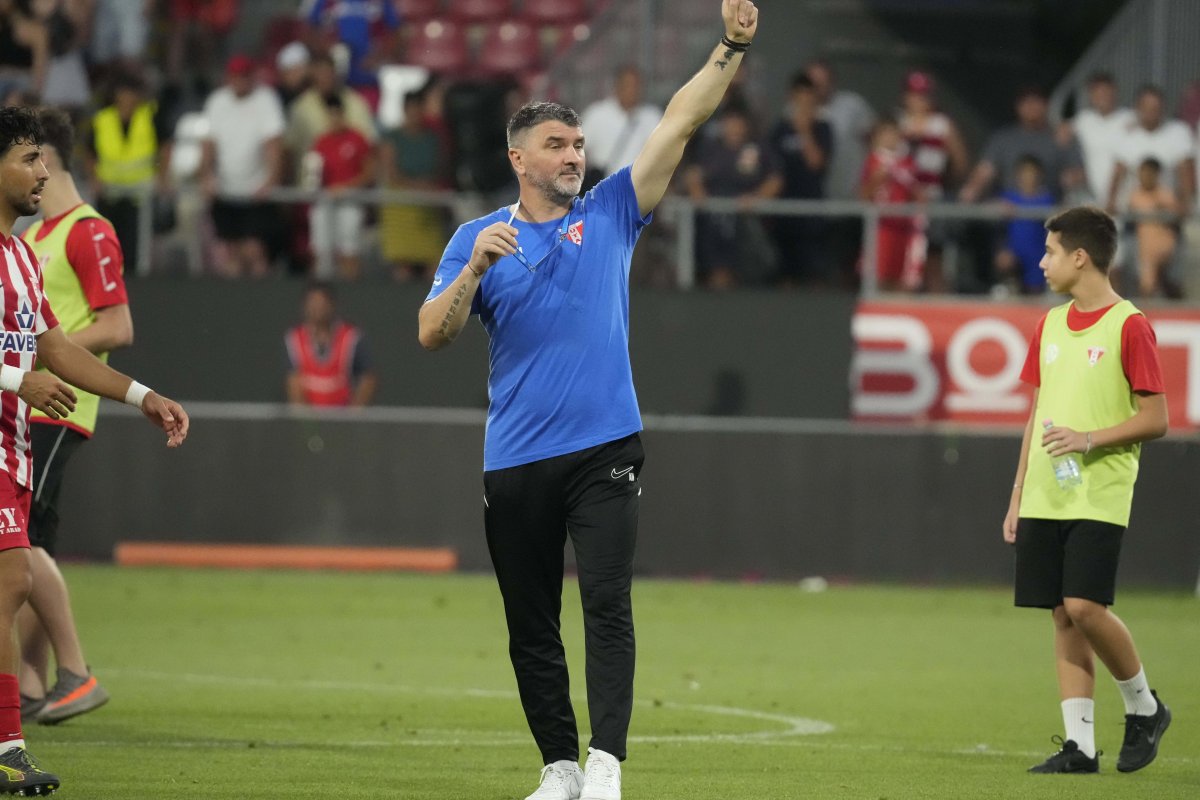 UTA are o victorie și două egaluri în acest început de sezon, cu Adrian Mihalcea pe bancă