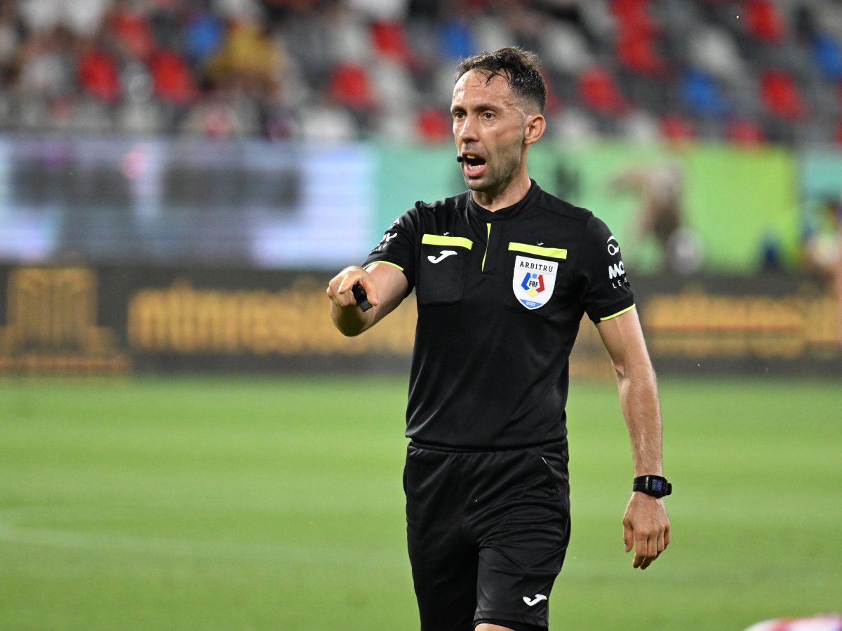 George Găman a condus meciul dintre FCSB și Farul, din etapa a 3-a a SuperLigii