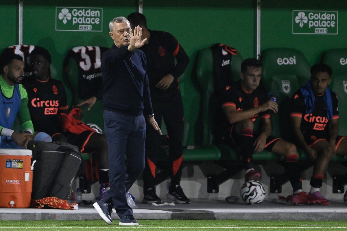 Rednic este la al doilea mandat pe banca celor de la Standard Liege