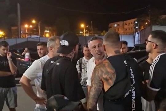 Nu i-a mulțumit victoria cu Dinamo! Fanii Oțelului au făcut scandal în parcarea stadionului: ”Pleacă, în p**a mea, de la clubul ăsta!”