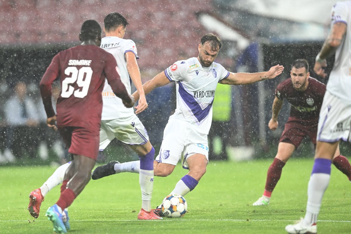 Sierra a deschis drumul spre victorie al Argeșului în fața Stelei, scor 2-0