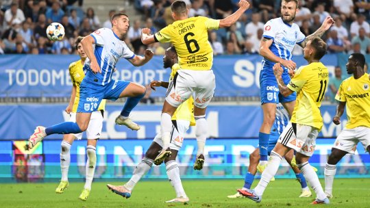 Episod incredibil la Craiova - U Cluj: au jucat în 12 oameni pentru câteva momente!