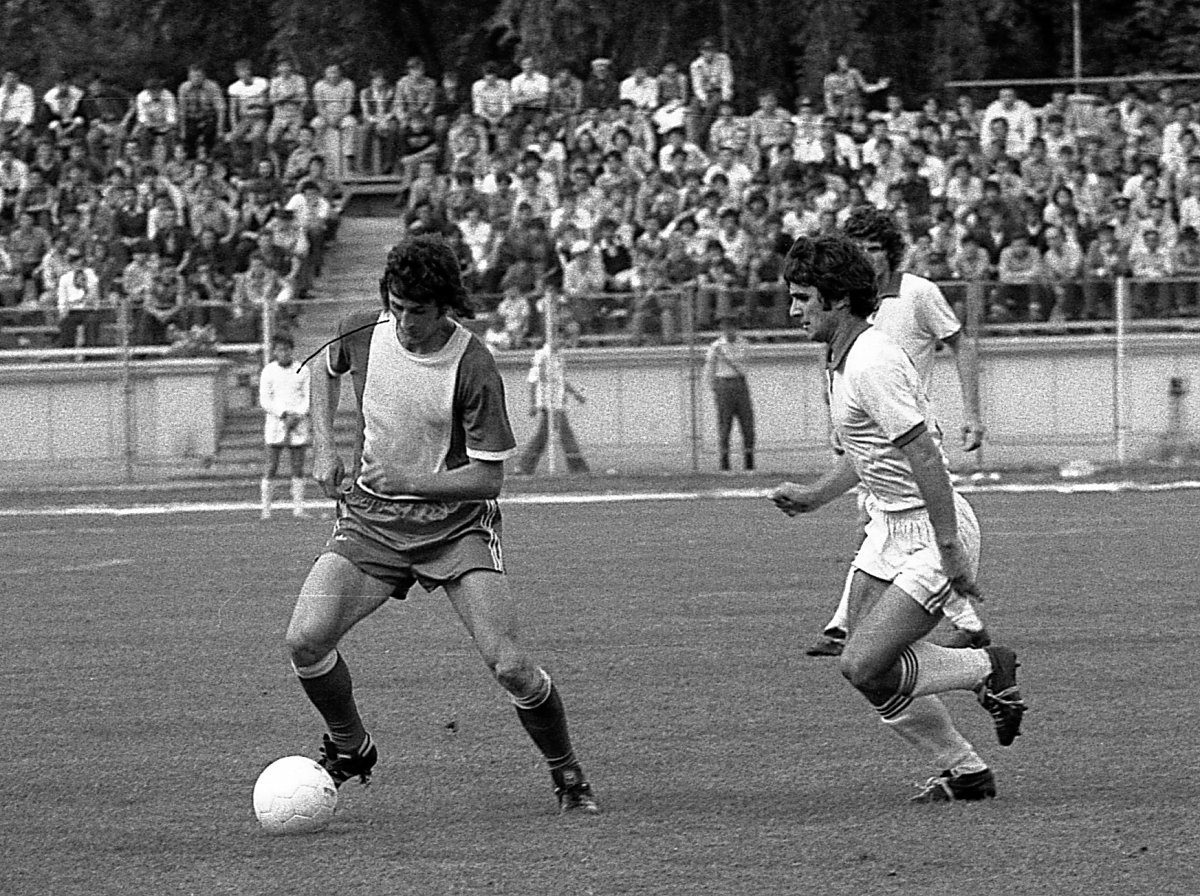 Duel Dinu - Radu II din iunie 1979, când argeșeanii le-au "furat" titlul dinamoviștilor în ultima etapă