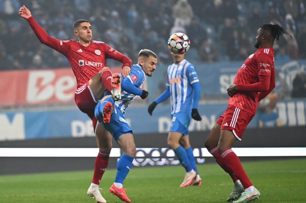 Fundaș central pentru Mirel Rădoi! Universitatea Craiova a anunțat transferul jucătorului cu experiență de SuperLiga