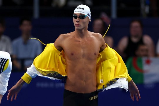 David Popovici, de neoprit! Românul și-a spulberat adversarii în serii la 100 de metri liber