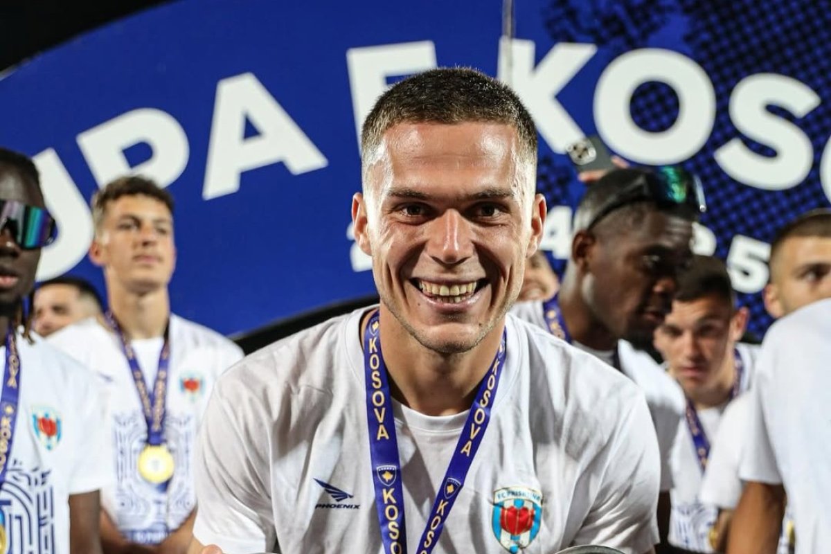 Dinamo București, Rapid și U Cluj l-au refuzat pe fotbalistul care a semnat cu Hajduk Split