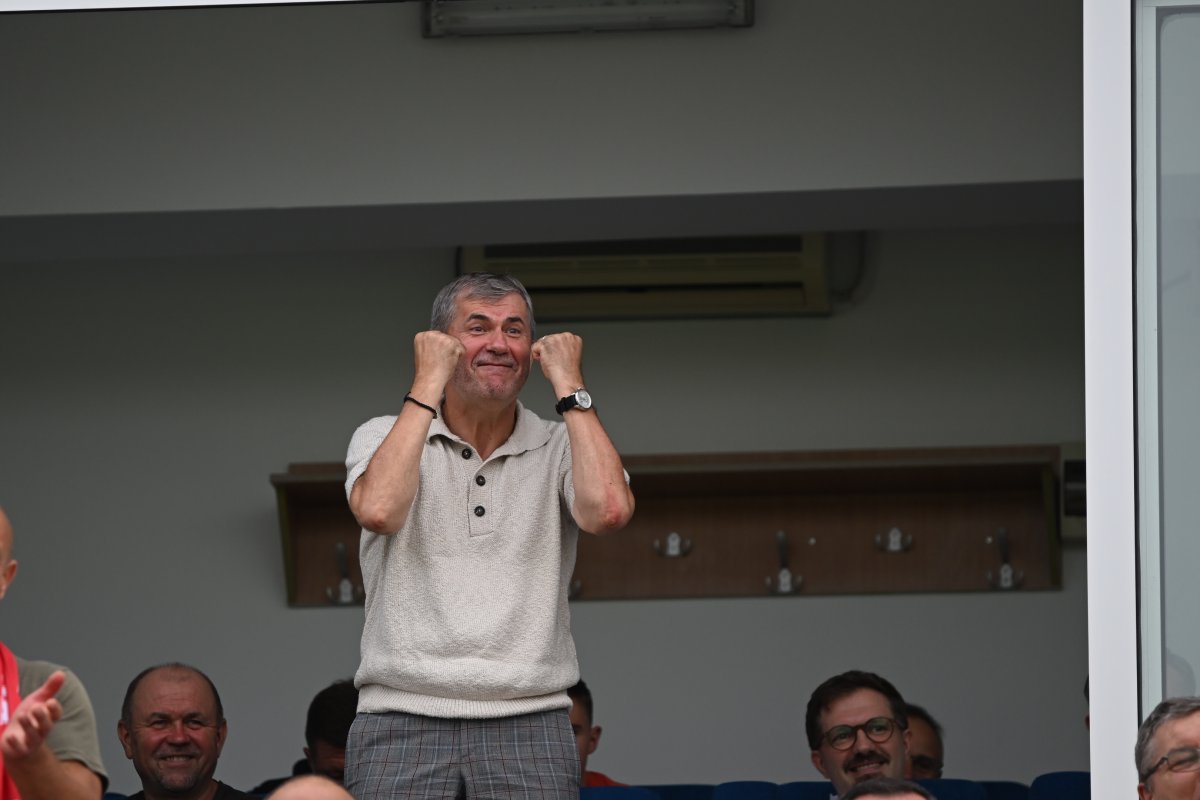Valeriu Iftime, surprins la tribuna oficială la meicul cu Unirea Slobozia