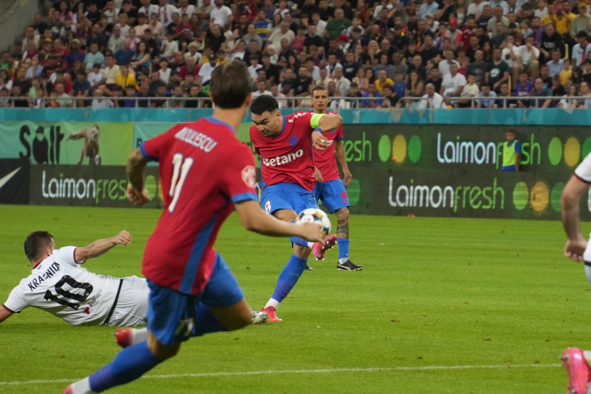 Arbitrul acuzat că o favorizează pe FCSB, prezent la meciul cu Shkendija! Alături de cine a fost surprins la tribuna oficială