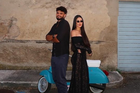 Alexandru Țiriac s-a afișat cu mătușa lui, în vârstă de 28 de ani. Fiica lui Ion Țiriac i-a dat inimioare