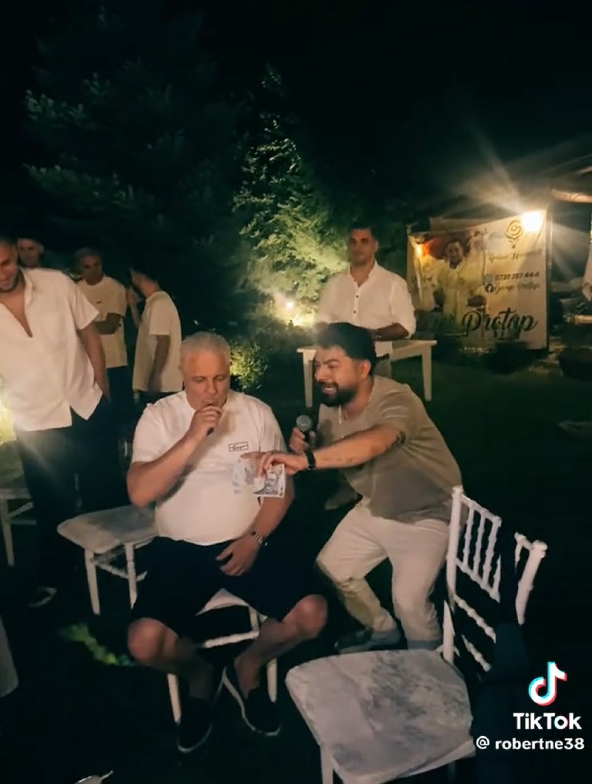 Foto 8/13