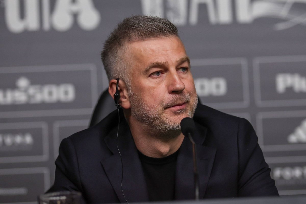 Legia Varșovia, în colaps intern! Edi Iordănescu ”iritat de promisiunile neonorate”