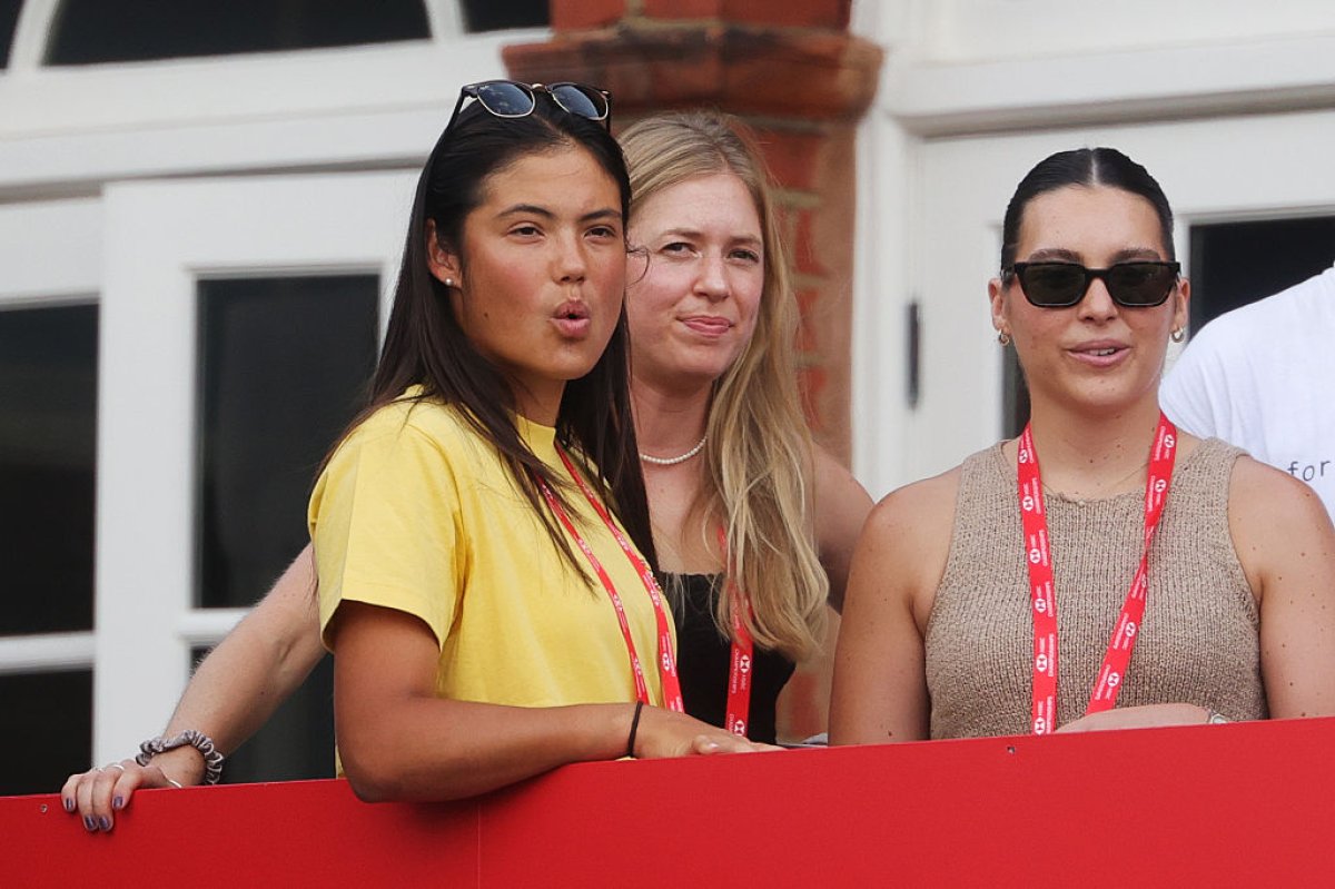 Emma Raducanu a fost prezenta si in tribunele de la Queens