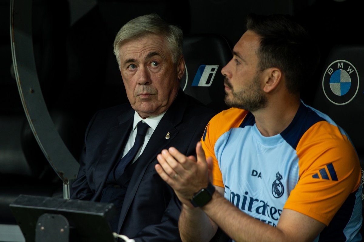 Davide Ancelotti l-a urmat în cariera de antrenor pe tatăl său, Carlo