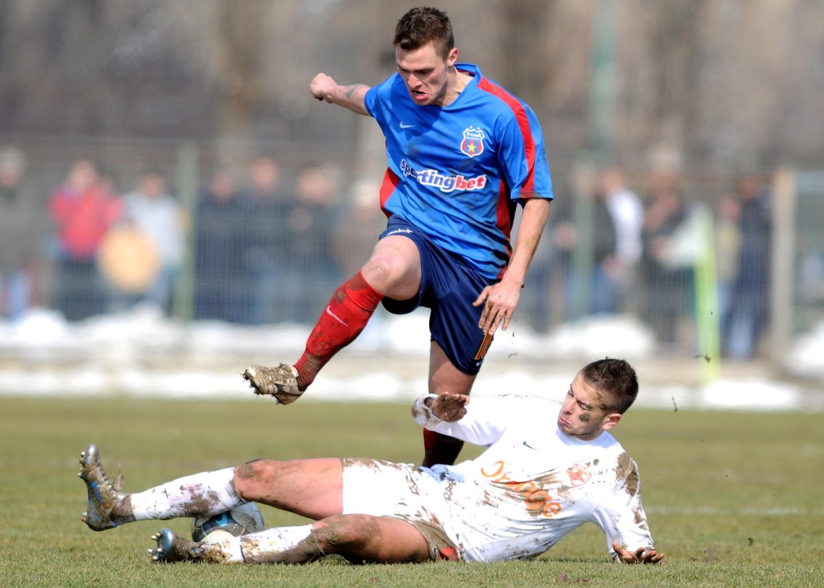 Daminuță, pe când îmbrăca tricoul lui Dinamo