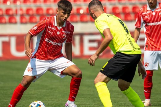 Fostul idol din ”Ștefan cel Mare” e sceptic în privința transferurilor lui Dinamo: ”Mulți jucători de fotbal, puțini fotbaliști”