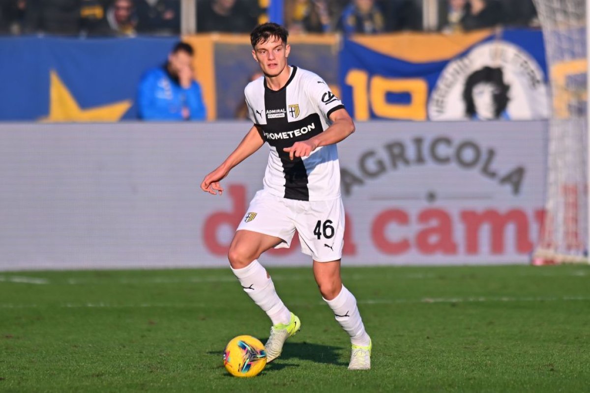Inter își întinerește echipa, iar Leoni (18 ani) e principala țintă a lui Chivu