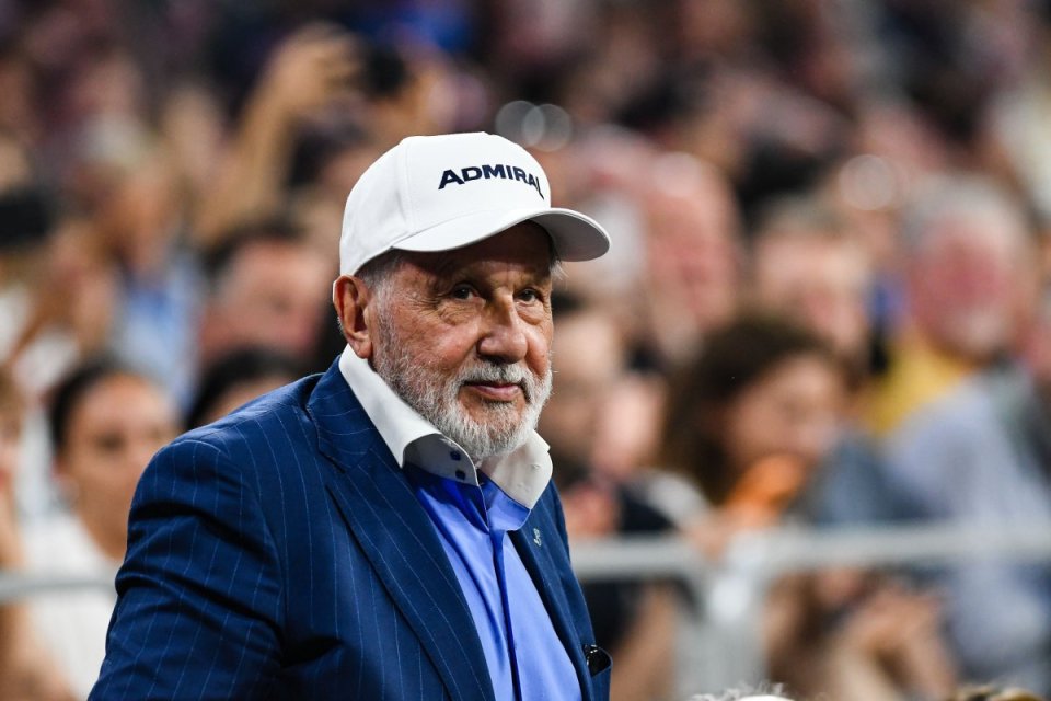 Ilie Năstase, ”lovitură înșelătoare” ca în vremurile bune, la Wimbledon. Fanii au izbucnit în râs