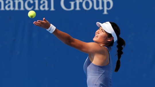 Emma Răducanu și Sorana Cîrstea s-au calificat în turul al treilea la Cincinnati