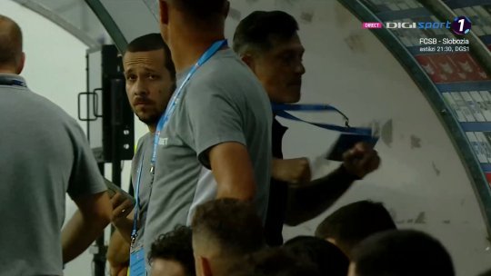 Mirel Rădoi nu și-a mai putut stăpâni nervii! A lovit violent cu pumnul banca de rezerve