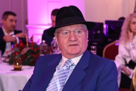 Prezent pe litoral, la Mamaia, Dumitru Dragomir a surprins un dialog care l-a făcut să tune în direct: "E posibil așa ceva? În față la Iaki, la Hagi"