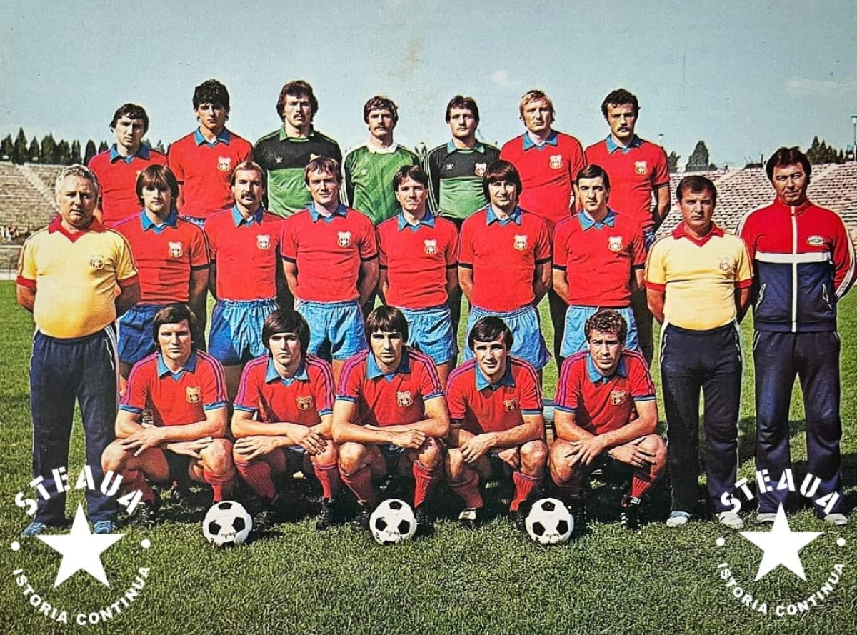 În 1984, Halagian (primul din stânga, pe rândul de mijloc) a plecat de la Steaua după un mandat de numai trei luni
