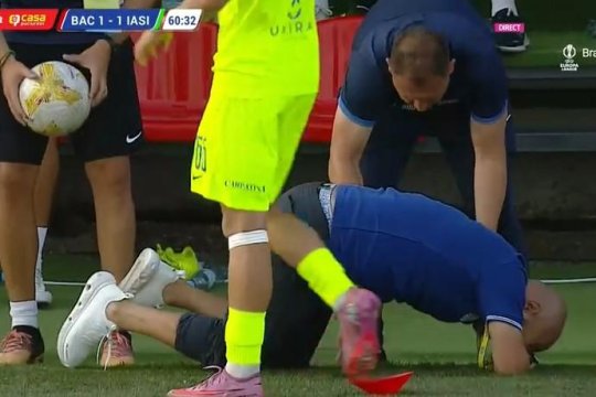 Moment tensionat la Bacău - Iași. Toni s-a prăbușit pe marginea terenului
